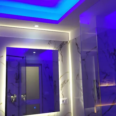 Downtown Evoo Тирана