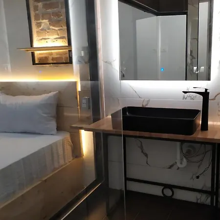 Downtown Evoo * Tirana