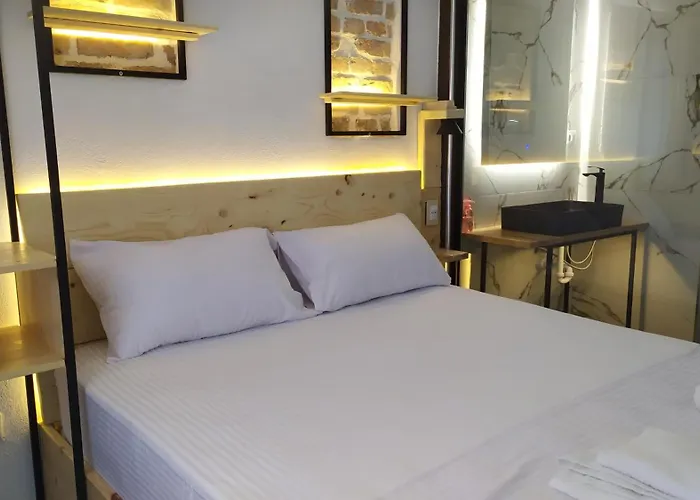 Downtown Evoo * ティラナ