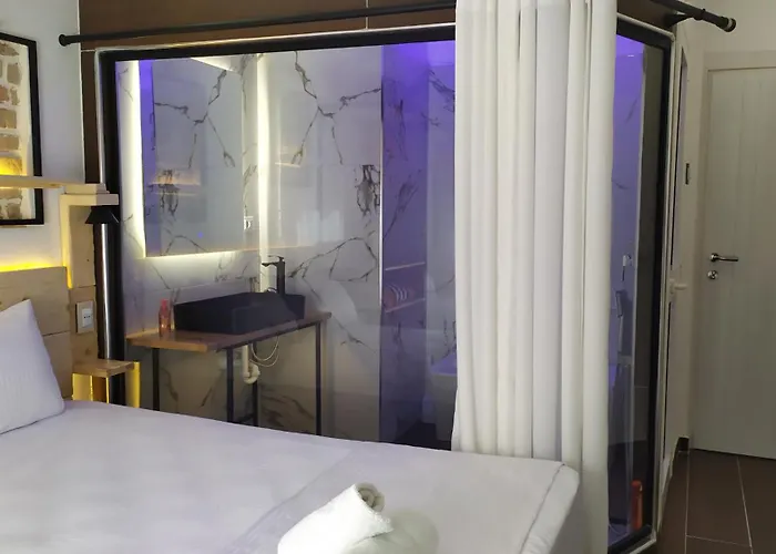 アパート Downtown Evoo ティラナ