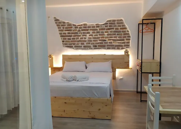 アパート Downtown Evoo ティラナ