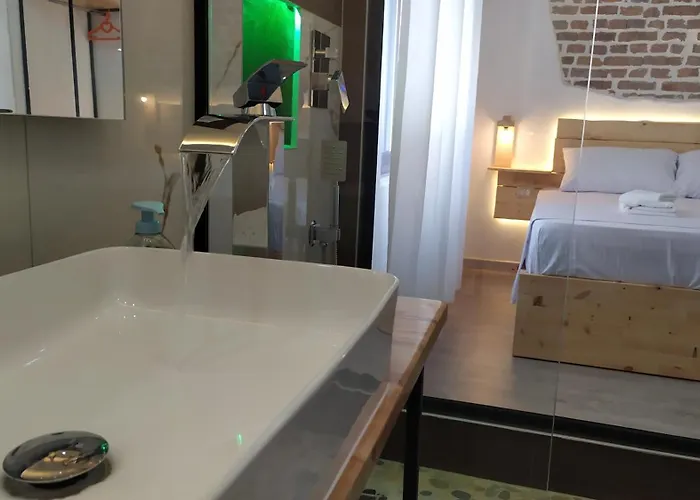 アパート Downtown Evoo ティラナ